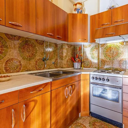 Lovely In With Kitchen