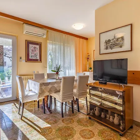 Apartment Lovely In With Kitchen
