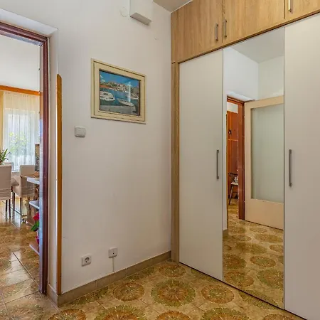 Lovely In With Kitchen